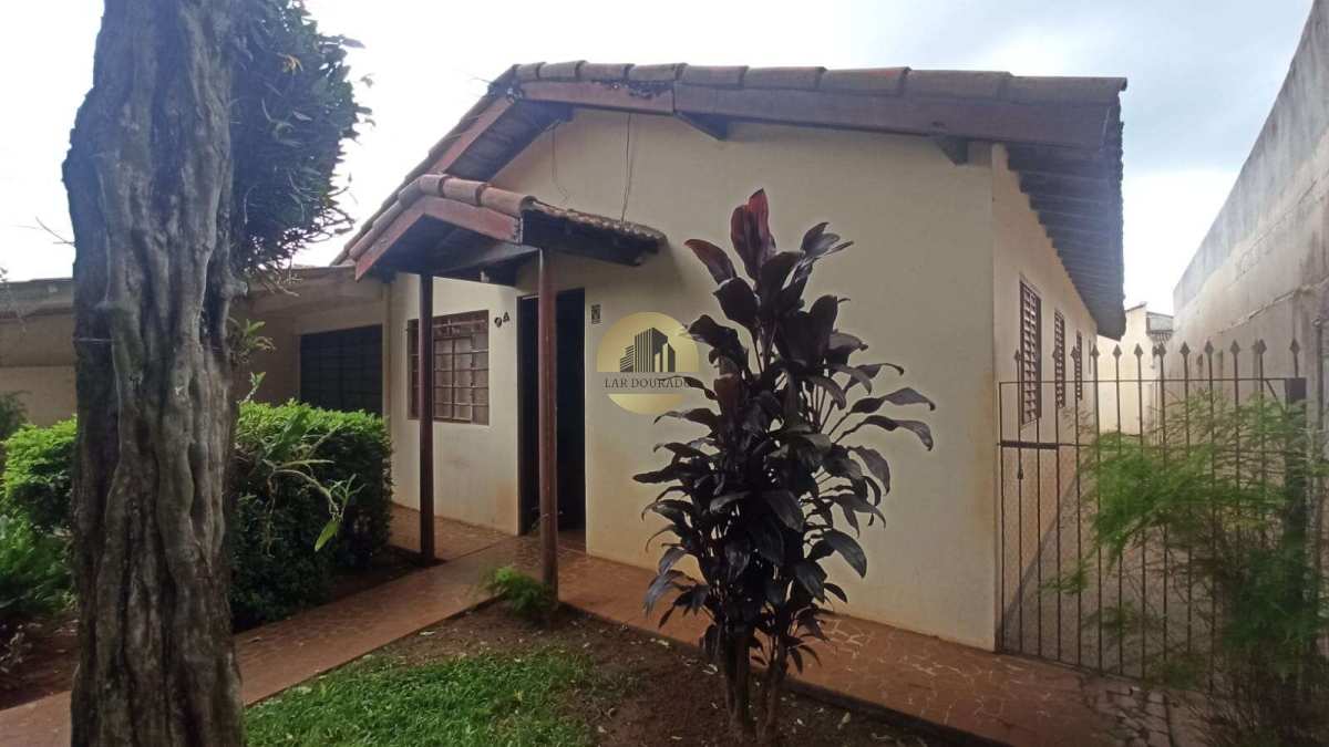 Casa à venda, com 2 quartos, 250m²